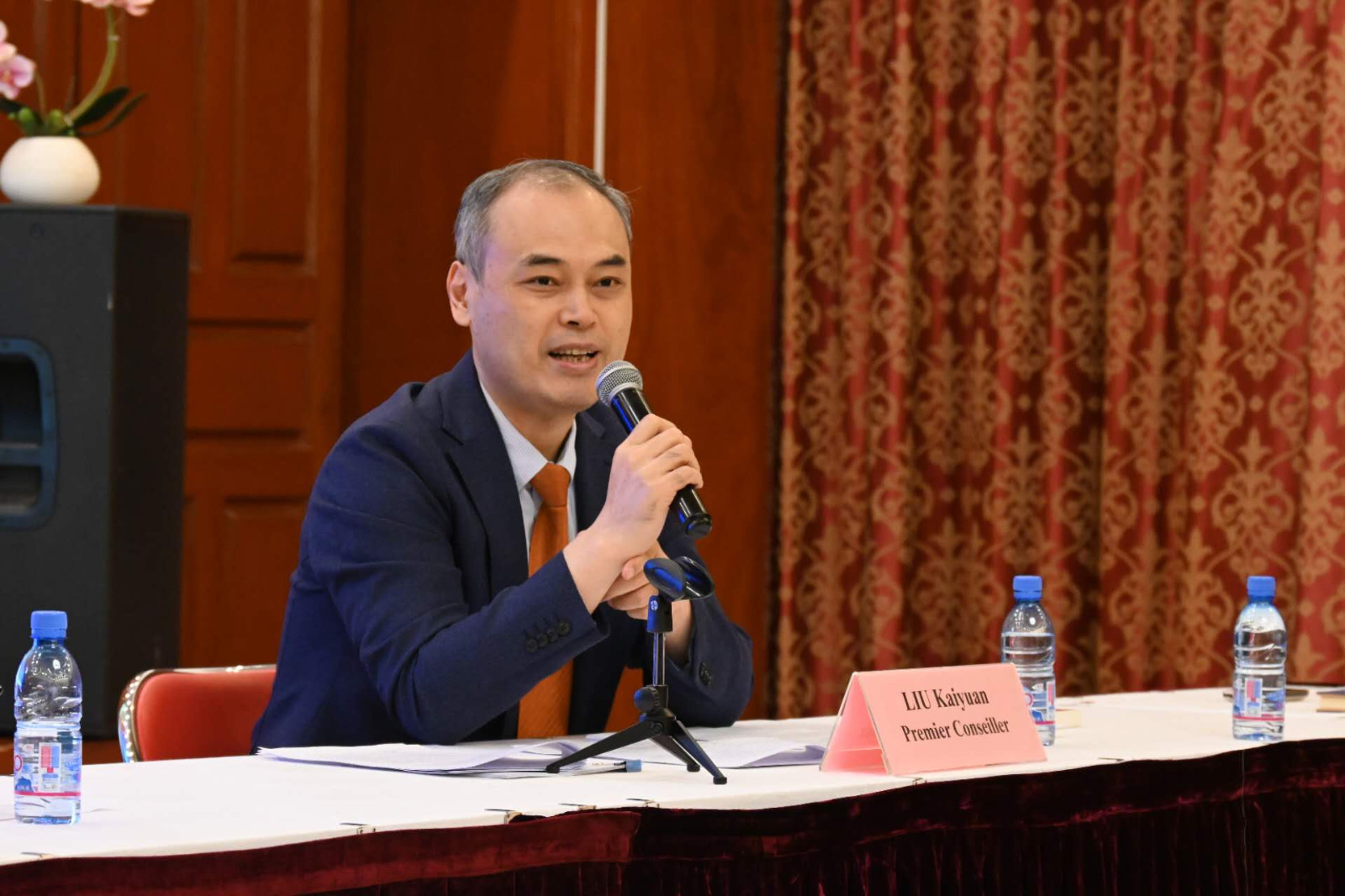 Stabiliser le monde incertain par la certitude des relations sino-africaines et construire une communauté d’avenir partagé Chine-Afrique de tout temps à l’ère nouvelle